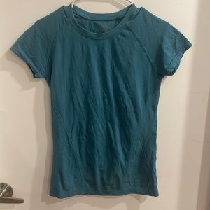 Athleta women’s momentum top, teal